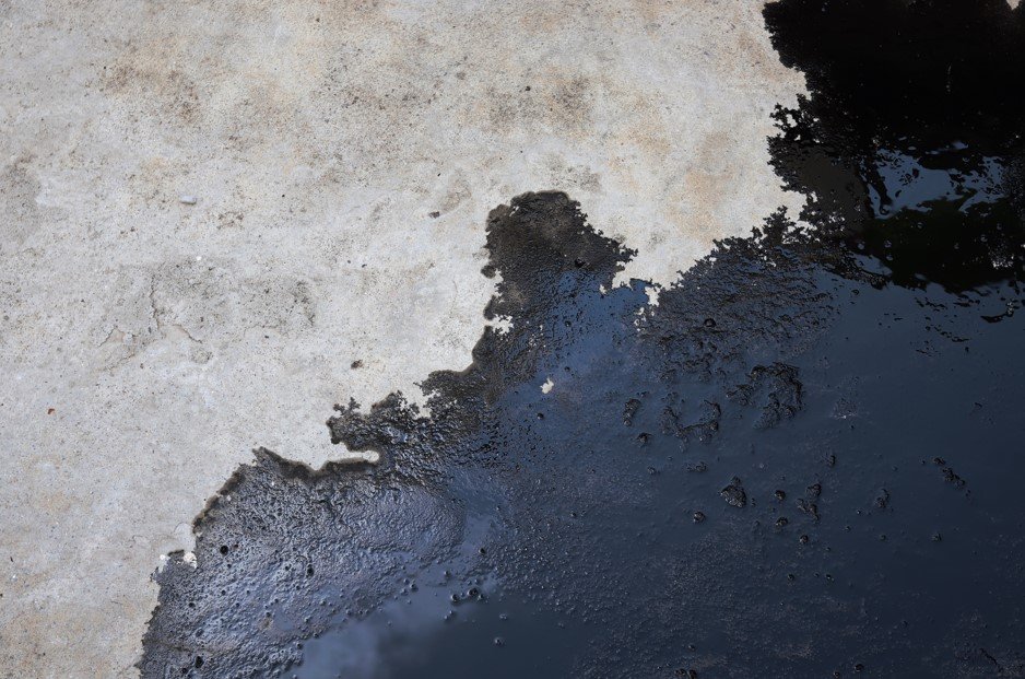 Identifying Common Driveway Stains